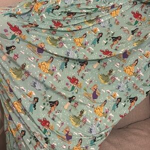 Little Sleepies Disney Princesses Fitted Crib sheet